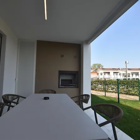Villaggio Evanike Deluxe 公寓 *
