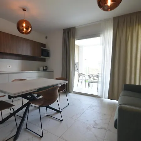 Villaggio Evanike Deluxe